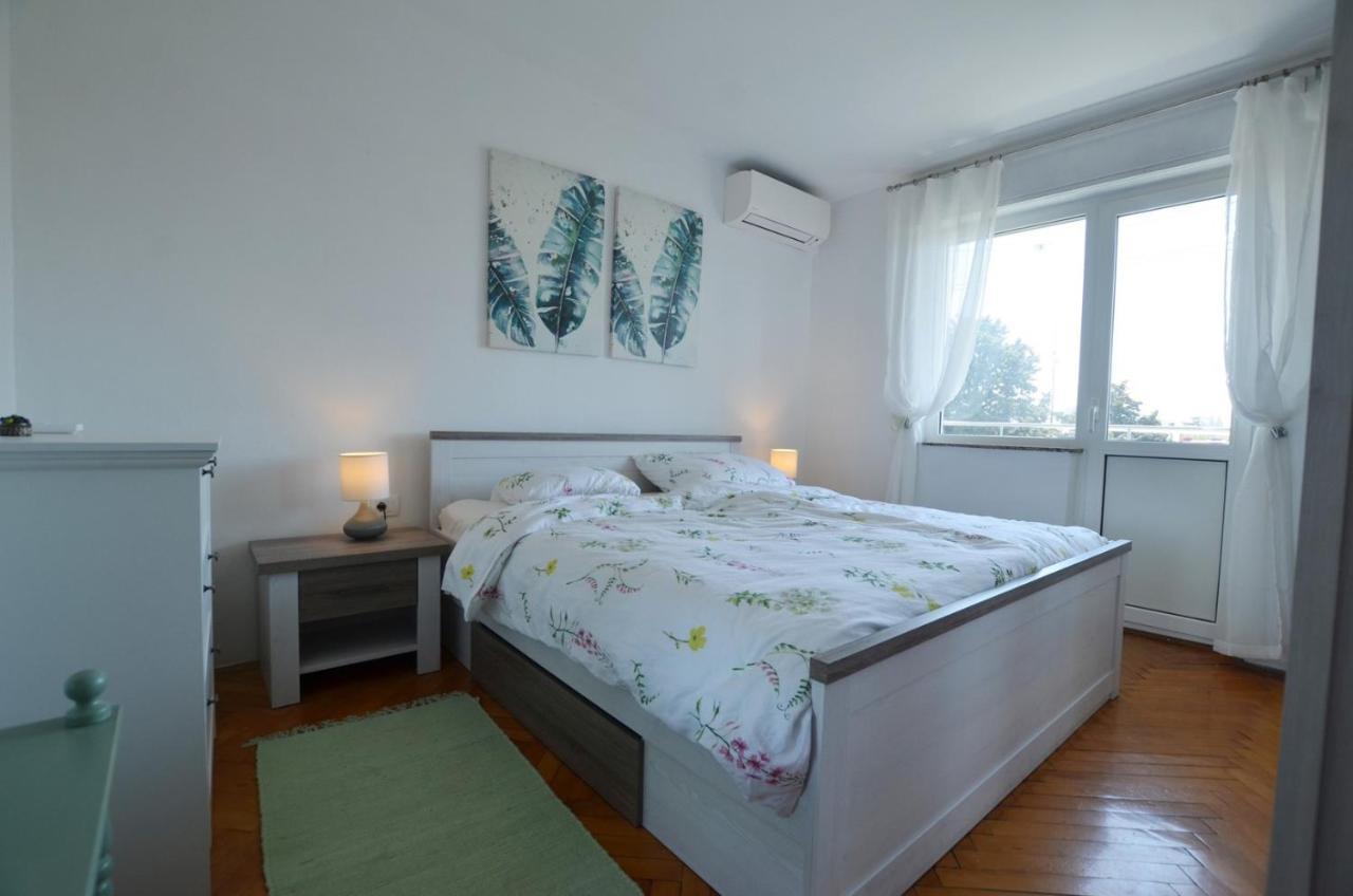 Sarah Apartment 로비니 외부 사진